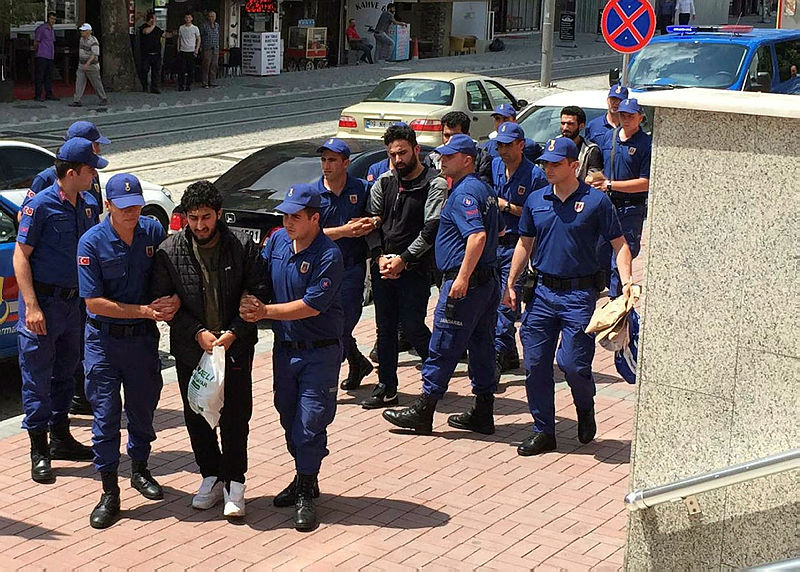 Son dakika: DEAŞ celladının ekibi yakalandı