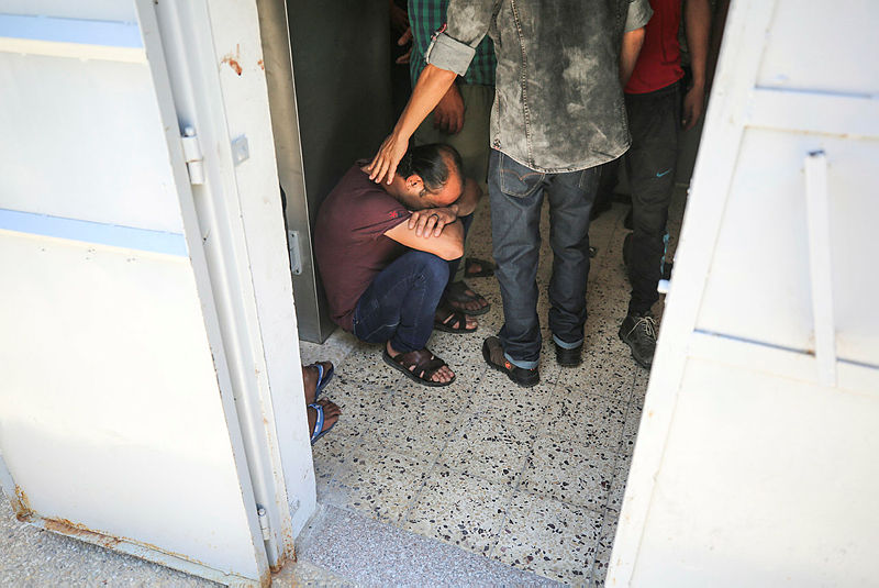 İsrail askerleri Gazze sınırında bir Filistinliyi şehit etti