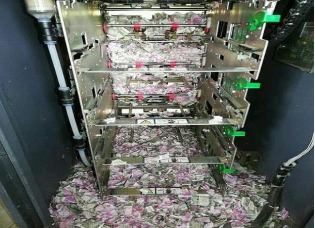 ATM’ye giren fareler yaklaşık 9 milyon TL’yi yedi