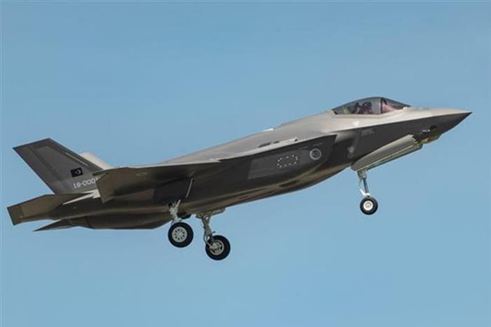 Türk F-35’lerinin ilk uçuşu görüntülendi!