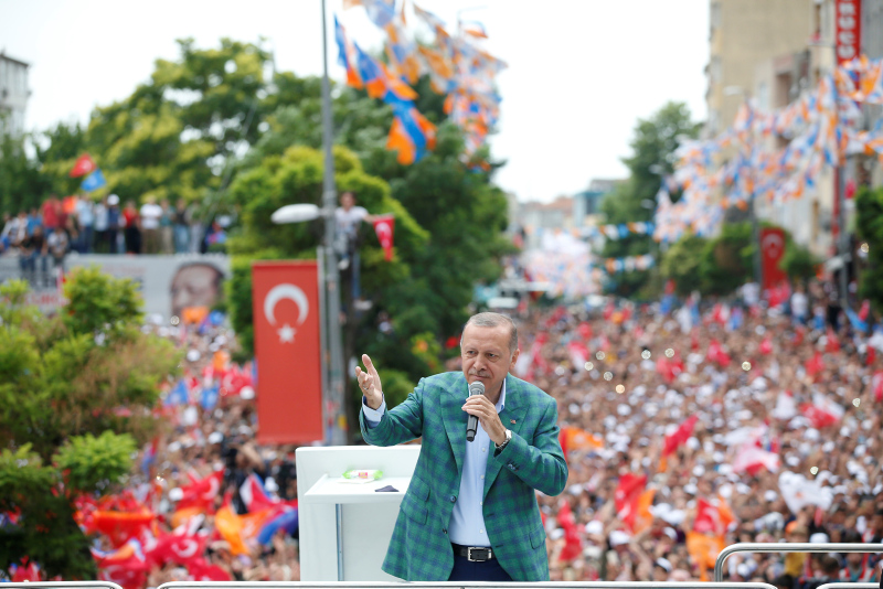 Erdoğan’dan Cumhurbaşkanlığı tecrübe ister mitingleri