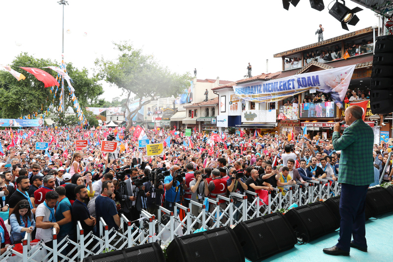 Erdoğan’dan Cumhurbaşkanlığı tecrübe ister mitingleri