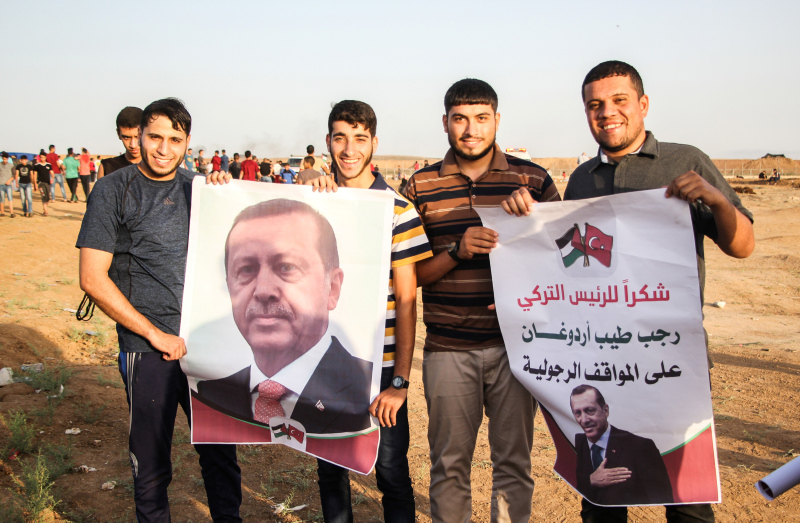 Son Dakika! Gazze sınırında Recep Tayyip Erdoğan’a teşekkür gösterisi!