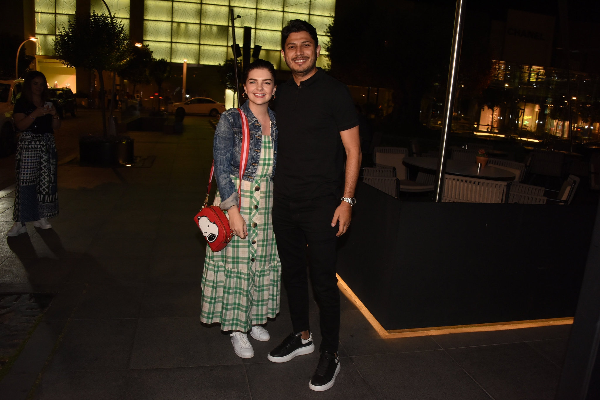 Bedri Güntay�dan oyuncu eşi Pelin Karahan�a romantik yıl dönümü mesajı