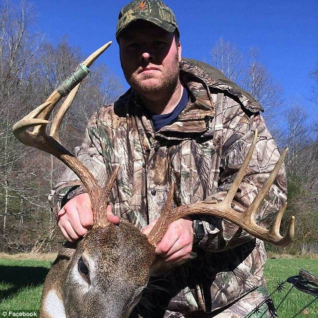 ’Vaftiz edeceğim’ diyerek karısını ve çocuğunu boğmaya çalıştı