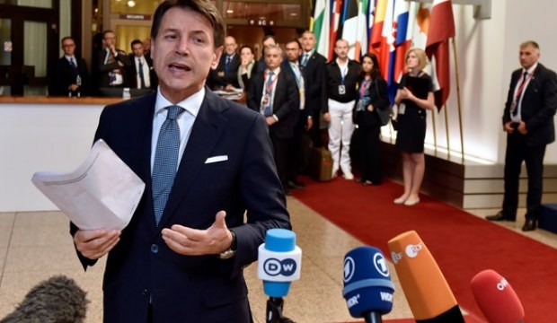 AB’yi sarsan mülteci krizinden çıkış için tek çareleri var