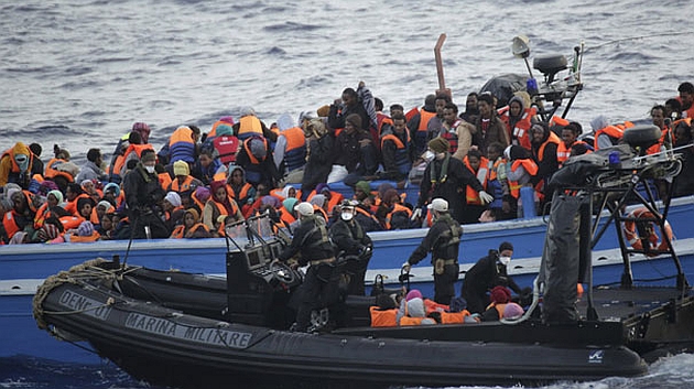 AB’yi sarsan mülteci krizinden çıkış için tek çareleri var