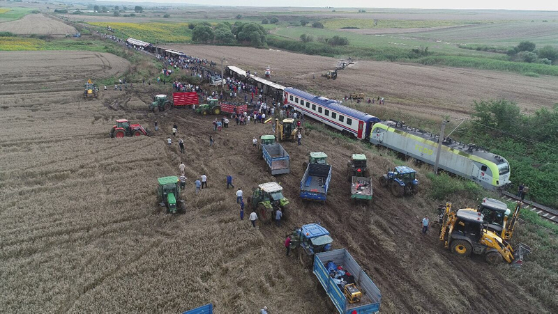 Son dakika haberi: Tekirdağ Çorlu’da yolcu treni devrildi! Ölü ve yaralı sayısı belli oldu mu? Tren kazasında kaç ölü var?