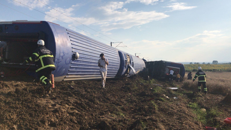 Son dakika haberi: Tekirdağ Çorlu’da yolcu treni devrildi! Ölü ve yaralı sayısı belli oldu mu? Tren kazasında kaç ölü var?