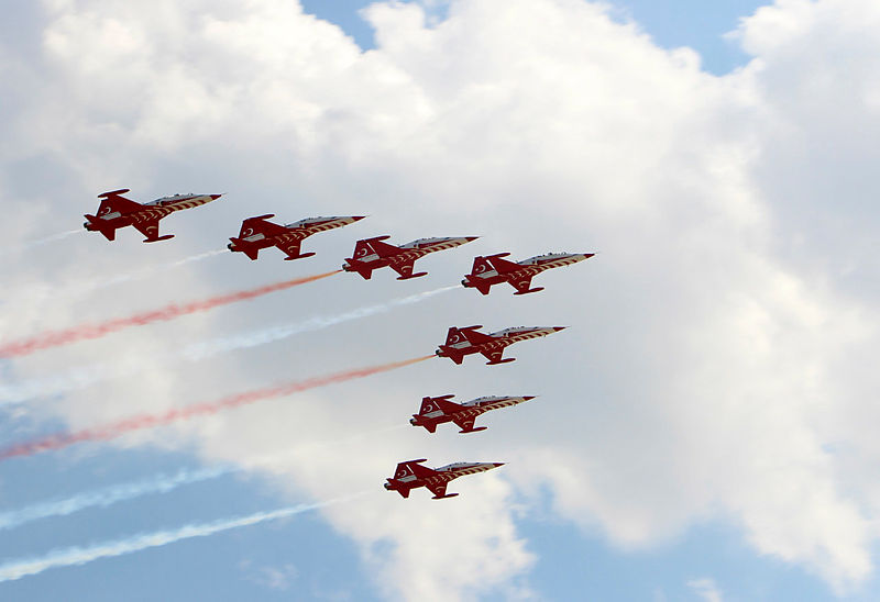 Türk Yıldızları Isparta semalarında
