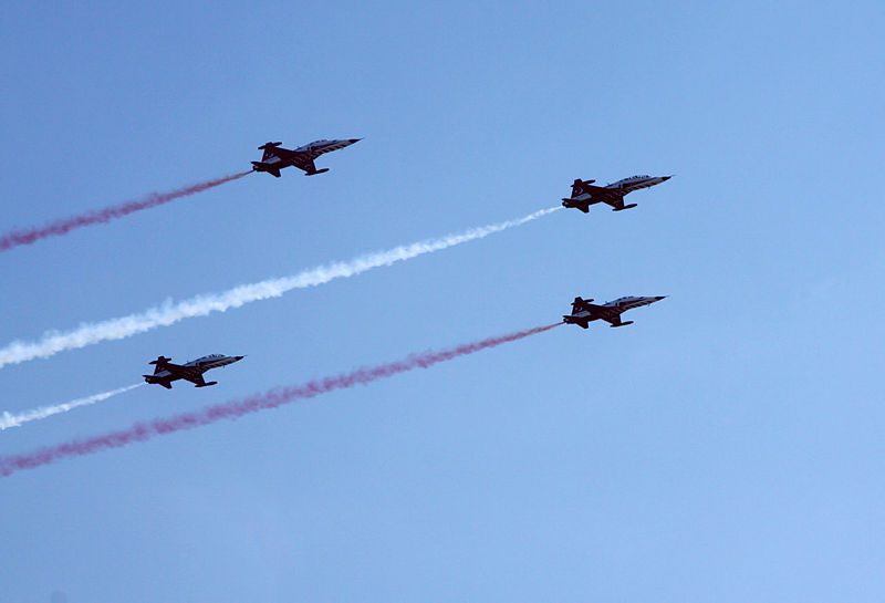 Türk Yıldızları Isparta semalarında