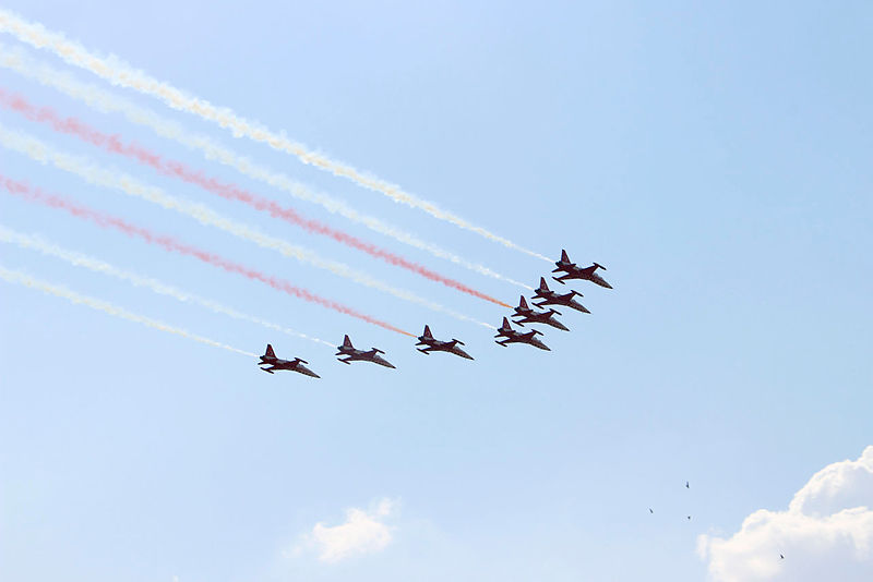 Türk Yıldızları Isparta semalarında