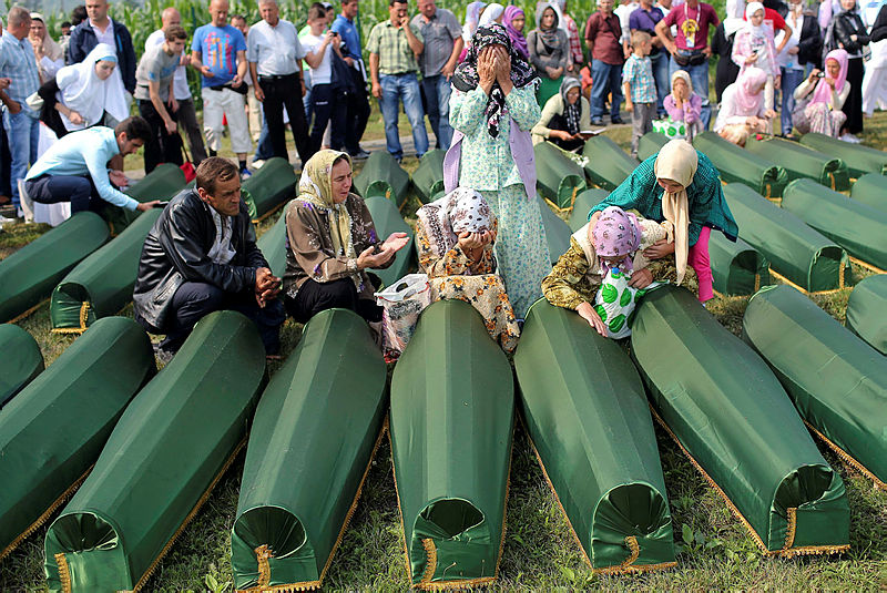 Boşnakların kapanmayan yarası Srebrenitsa! Bosna Hersek’teki Srebrenitsa Katliamı yıl dönümü...