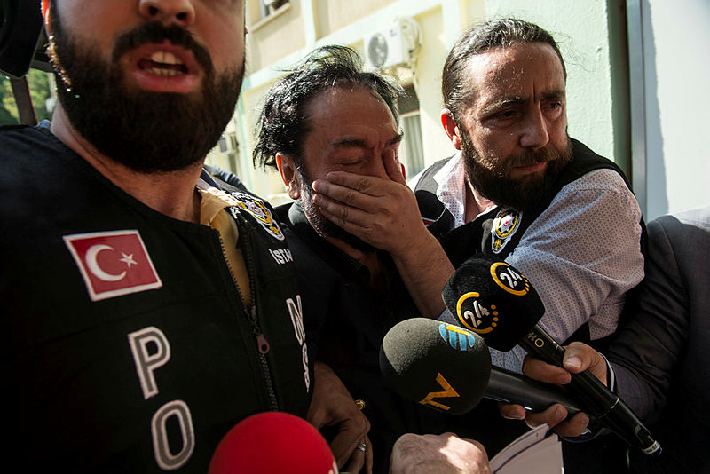 Son Dakika haberi: Adnan Oktar’a vatandaşlardan büyük tepki! - Adnan Oktar kimdir?