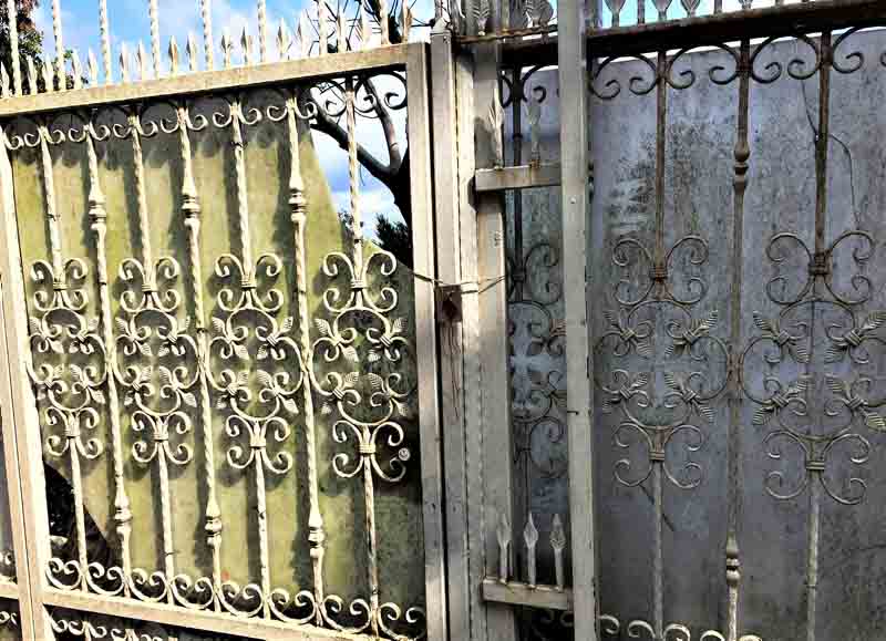 Son dakika: Adnan Oktar’ın Alamut kalesi mühürlendi!