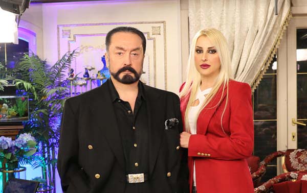 Adnan Oktar’ın kaçan müritleri! Polis her yerde onları arıyor!
