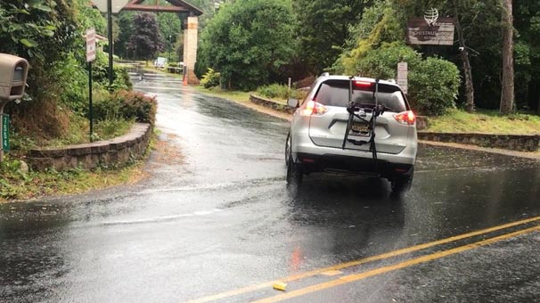 15 Temmuz günü Pensilvanya! Pankartlara bunu yazdılar...