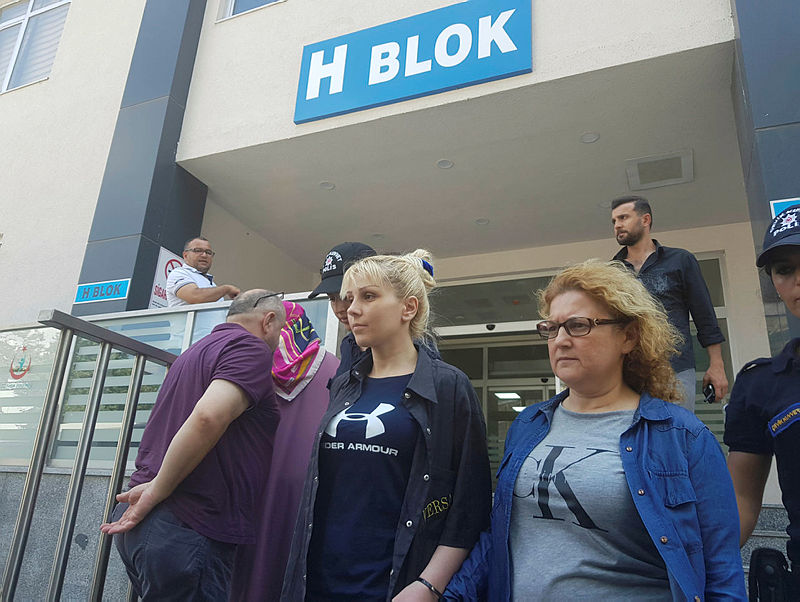 Adnan Oktar’ın kedicik’leri gözaltında bunu talep etti!