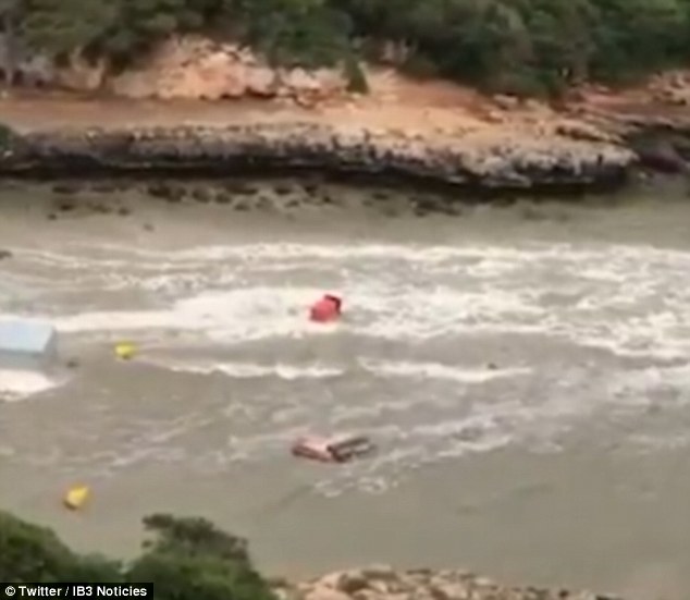 Tatil cennetinde tsunami şoku!