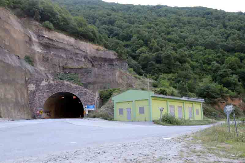 Son Dakika: Teröristler çembere alındı… İçlerinde 1 milyon ödülle aranan terörist Barış Önder de var