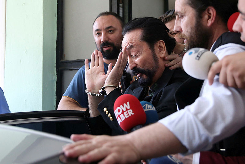 Adnan Oktar operasyonunda son dakika gelişmesi! Adnan Oktar masonluk için 1 milyon 50 bin euro verdi...