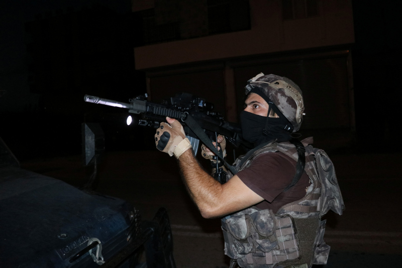 Adana’da terör operasyonu