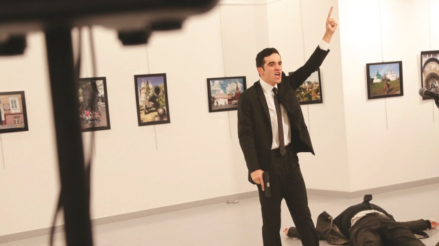 Karlov’un katilinin suikasttan önceki görüntüleri ortaya çıktı