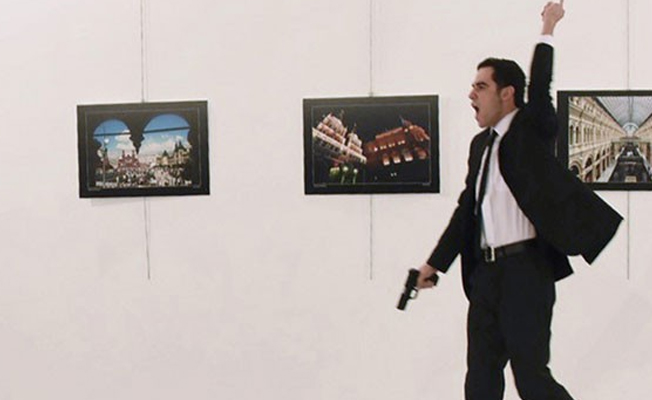 Karlov’un katilinin suikasttan önceki görüntüleri ortaya çıktı