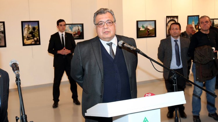 Karlov’un katilinin suikasttan önceki görüntüleri ortaya çıktı