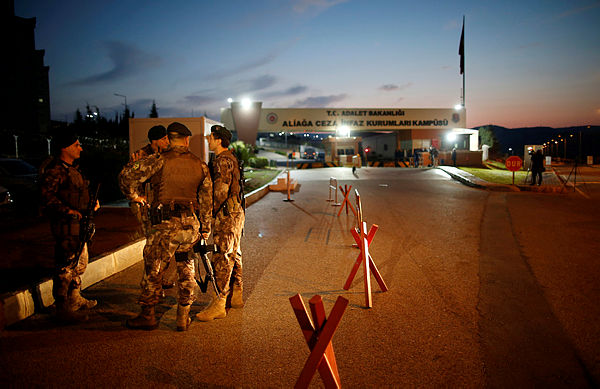 Son dakika haberi: Papaz Brunson serbest bırakıldı mı? İşte mahkemenin Rahip Brunson kararı!