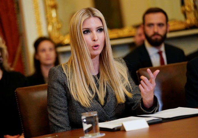 Ivanka Trump’ın devlet işleri için kişisel e-postasını kullandığı iddiası