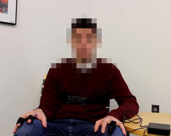 2030’dan geldiğini iddia etmişti, Zaman yolcusu yalan makinesine bağlandı