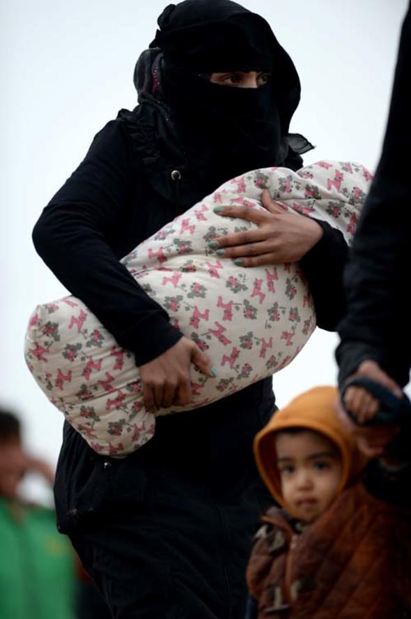 Sınırda dikkat çeken hareketlilik… Çok çarpıcı görüntüler…