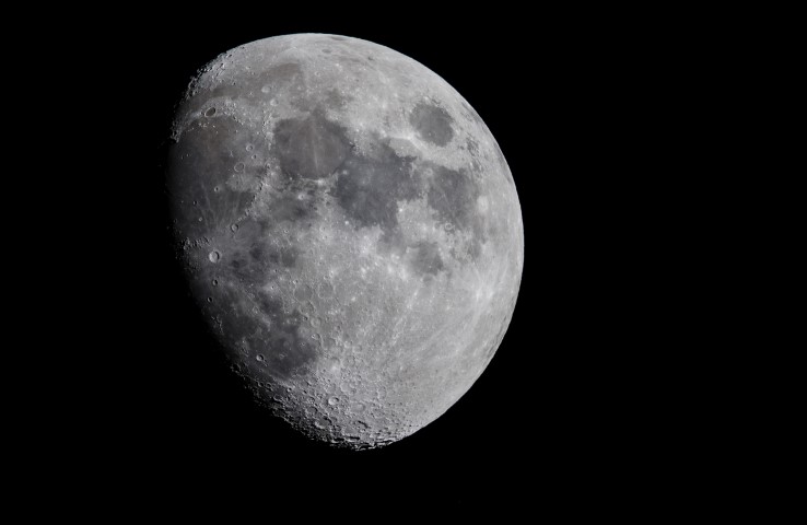 Dünya’nın gözü orada! Ay’ın karanlık yüzüne indiler