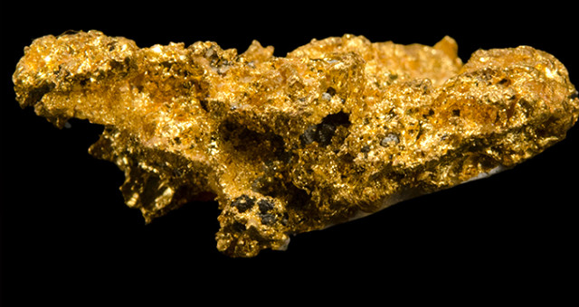 Kaya büyüklüğünde kaçak altın ele geçirildi