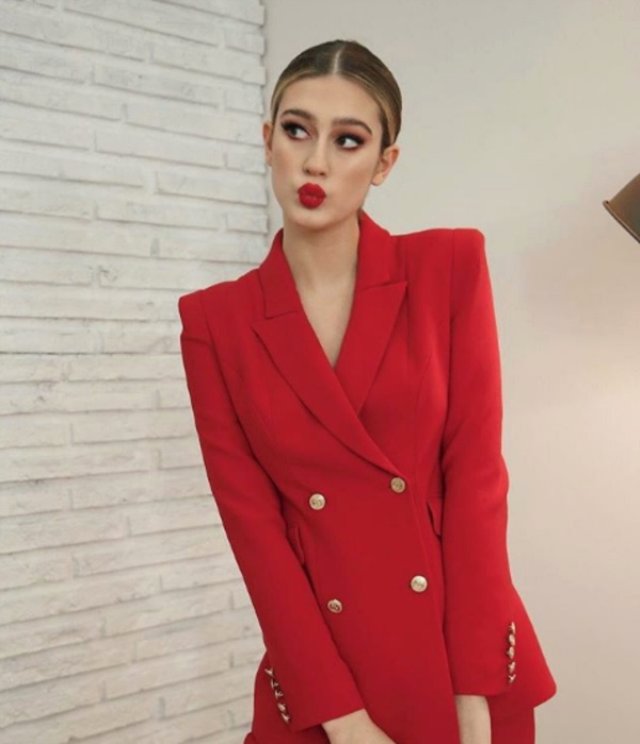 Itır Esen’den son dakika bomba sevgililer günü mesajı: Biriyle yaşlanmak istiyorum...