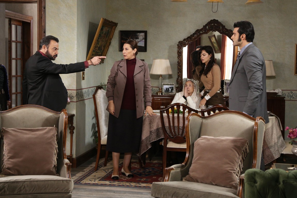 Kerem Alışık Sözleri Bir Zamanlar çukurova