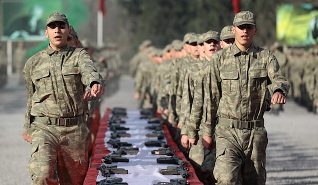 Yeni askerlik sistemi ne zaman yürürlüğe girecek? Bedelli askerlik ücreti ne kadar olacak? Askerlik süresi kısaldı mı?