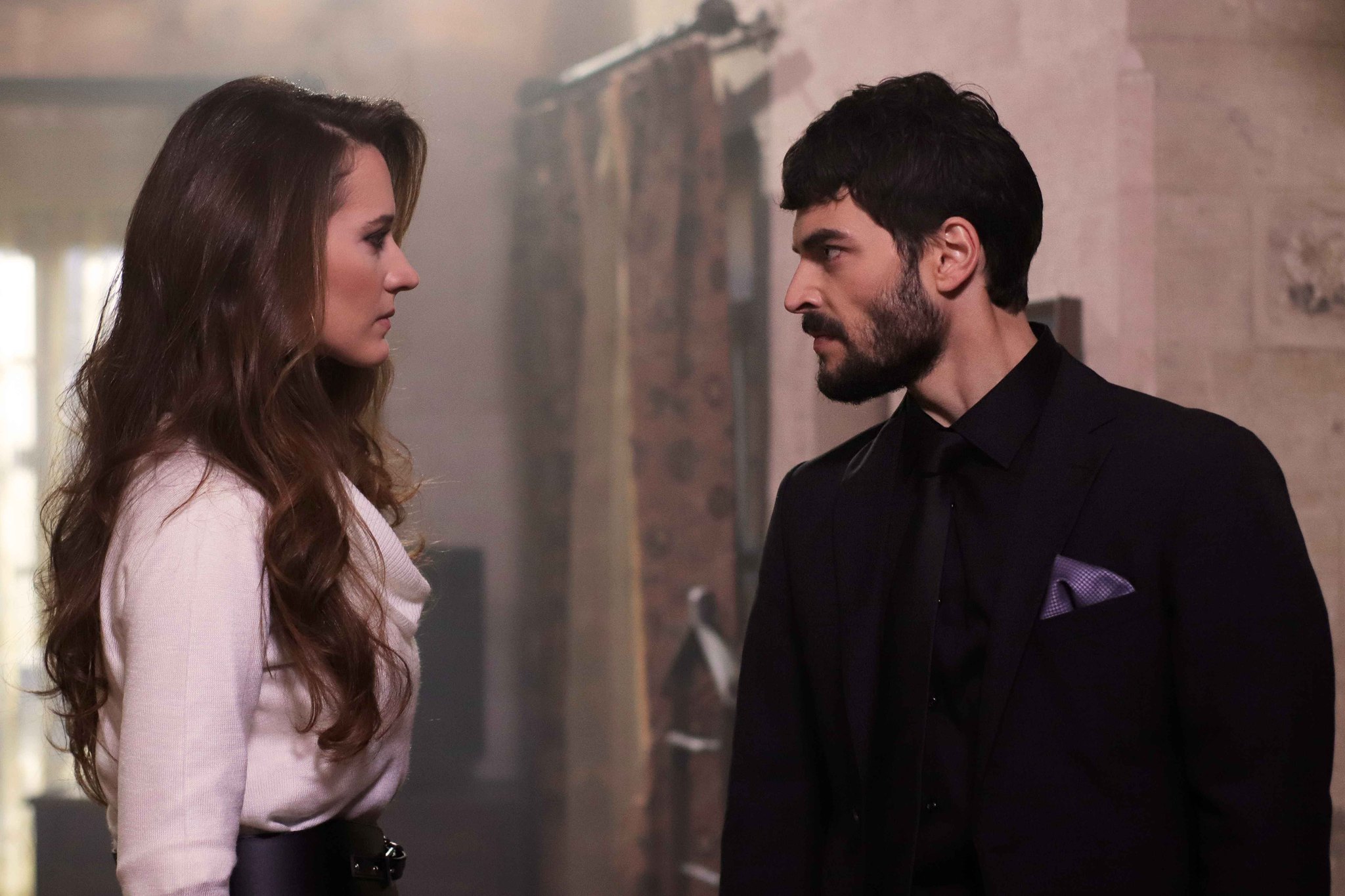 Hercai 1. bölüm izle! Hercai 1. bölüm tamamı tek parça olarak yayınlandı