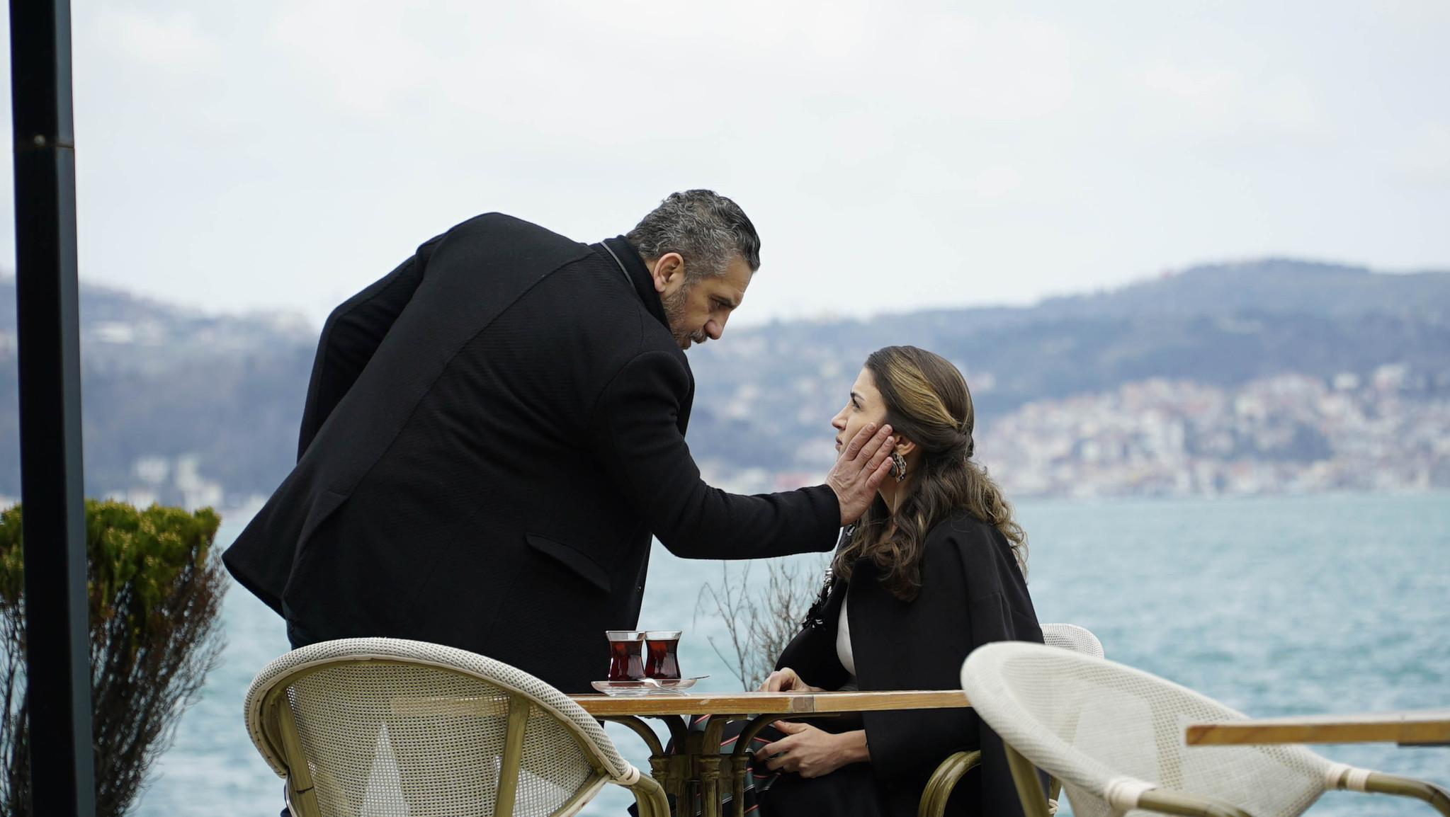 Eşkıya Dünyaya Hükümdar Olmaz 129. bölüm izle! EDHO son bölüm tamamı tek parça halinde izle