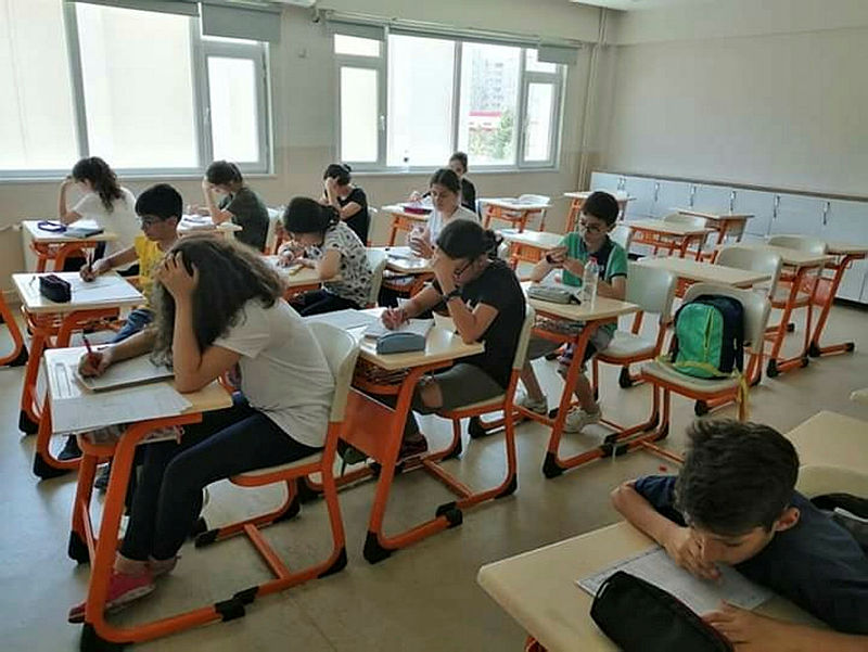 Kırşehir lise taban puanları ve yüzdelik dilimleri 2019! MEB LGS tercih robotu ile Kırşehir lise taban puanları listesi...