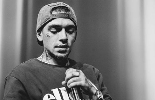 Rap’çi şarkıcı Ezhel Sercan İpekoğlu hapse girecek mi? Uyuşturucu kullanmaktan 1 yıl 8 ay...