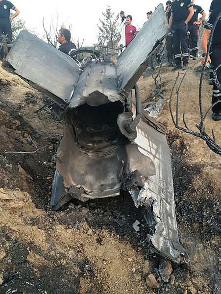 Son dakika haber: Kıbrıs’a düşen esrarengiz füze hakkında flaş iddia! Uzmanlar o konuya dikkat çekti