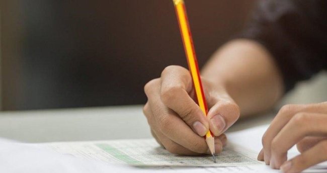 AÖL sınav soru ve cevapları ne zaman açıklanacak? 2019 AÖL açık lise soru ve cevapları yorumları nasıl?