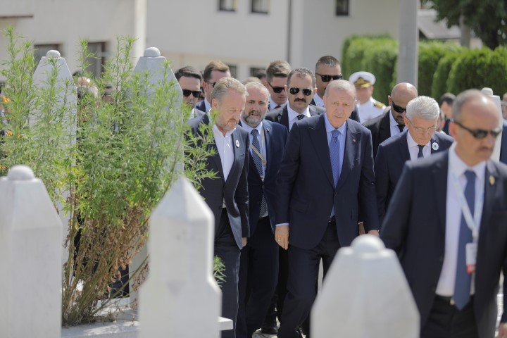 Başkan Erdoğan Bilge Kralın kabrinde!