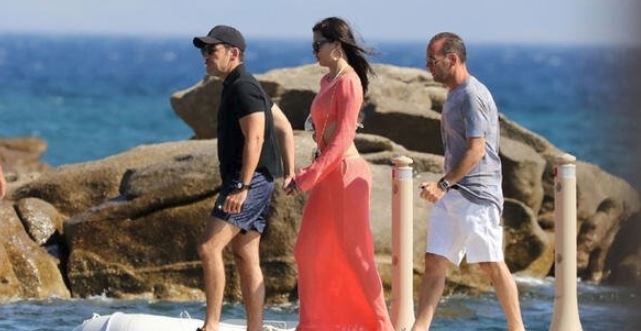 Günün son dakika haberi: Adriana Lima, Metin Hara’yı çabuk unuttu! Adriana’nın yeni aşkı Emir Uyar kimdir?