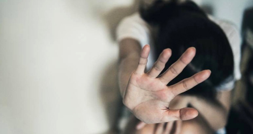 Dünyanın konuştuğu son dakika haberi: Eşinin üzerine kumar oynadı! Akrabası ile arkadaşı gözleri önünde eşine tecavüz etti