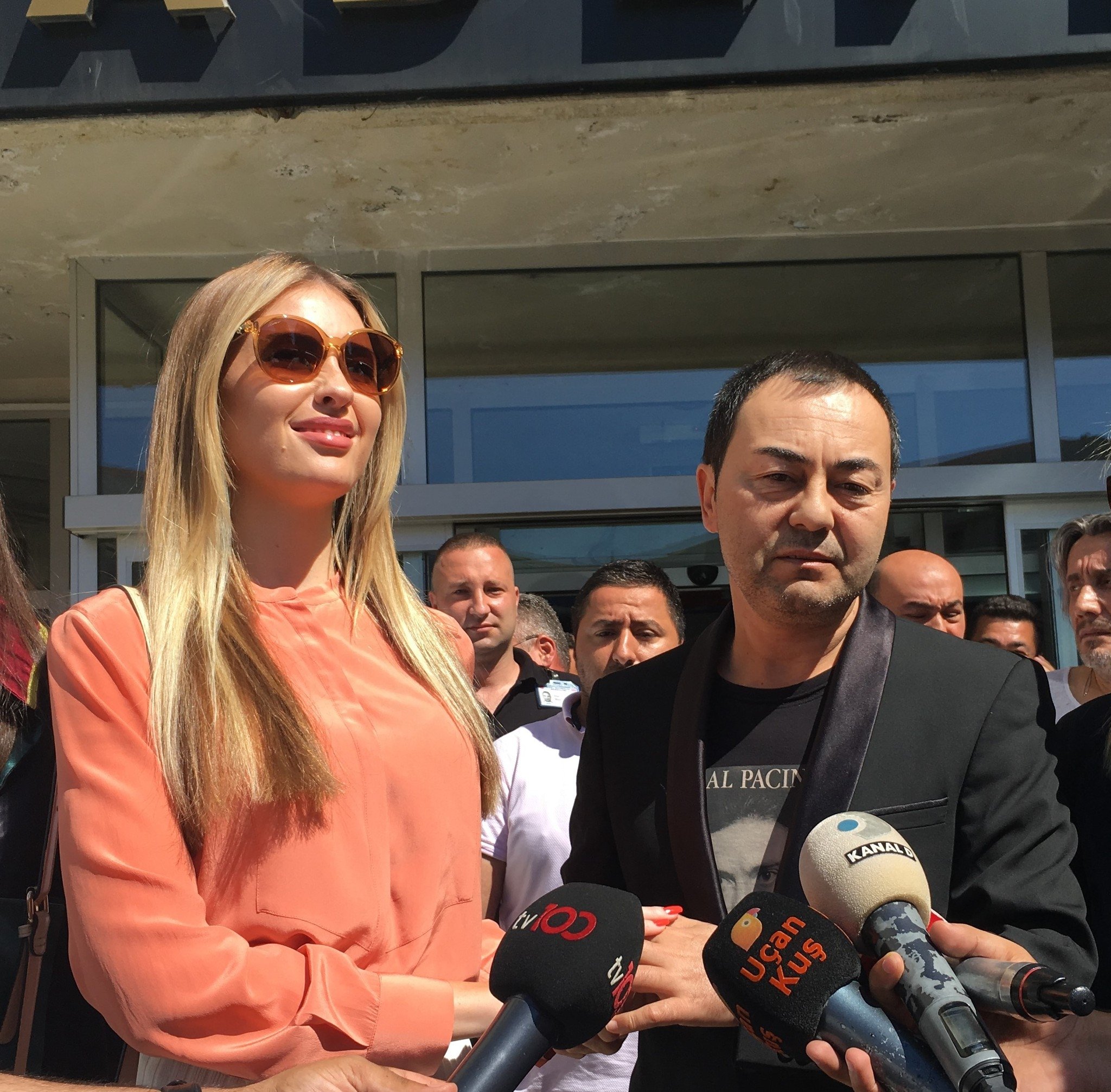 SON DAKİKA: Serdar Ortaç ile boşanmalarının perde arkası belli oldu: Serdar Ortaç ve Chloe Loughnan neden boşandı?