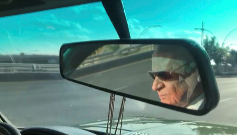 Devlet Bahçeli Ankara yollarında! Klasik otomobiliyle böyle dolaştı