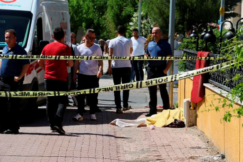 Eşini öldüren doktor: Haberler psikolojimi bozuyor, savunma vermeyeceğim